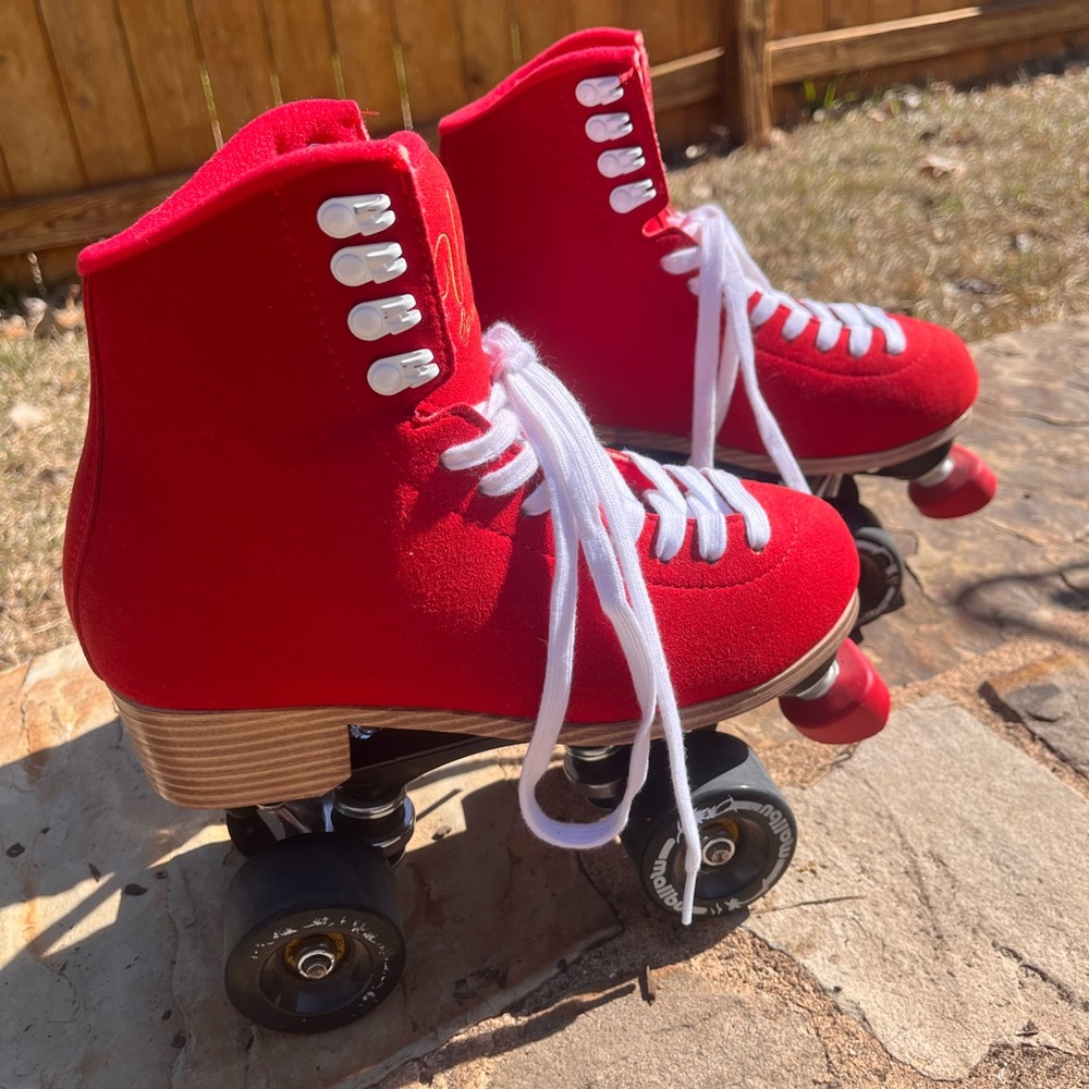 Jackson Vista Roller Skates - with outdoor wheels and extra laces. Gently used.